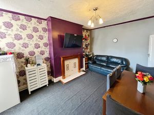 Dining room- click for photo gallery